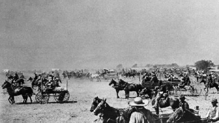 Settlers race into the Cherokee Outlet in the Cherokee Strip Land Run of 1893