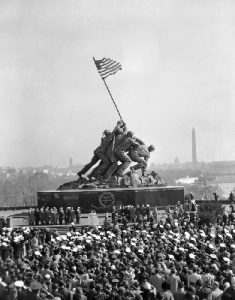 Historic flag rising on Iwo Jima is dedicated across the river from Washington in honor of the U.S. Marine Corps (AP Photo-Charles P. Gorry)