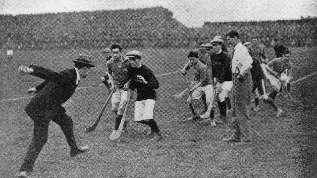 Michael Collins throws in the ball to start a hurling match at Croke Park, Dublin, site of the Bloody Sunday massacre ( Hogan-Hulton Archive)