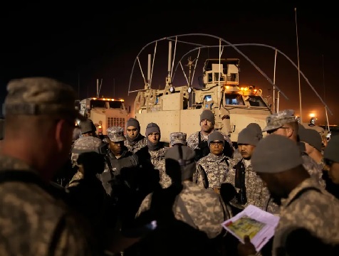  Last Convoy of Troops Leaves Iraq