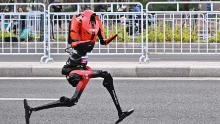 Robot In Beijing Marathon